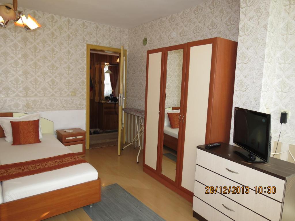Family Hotel Lebed Несебир Номер фото